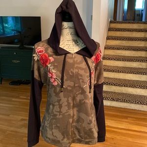EUC SUPER cute Venus Hooded Sweat Jacket w/Floral Appliqué